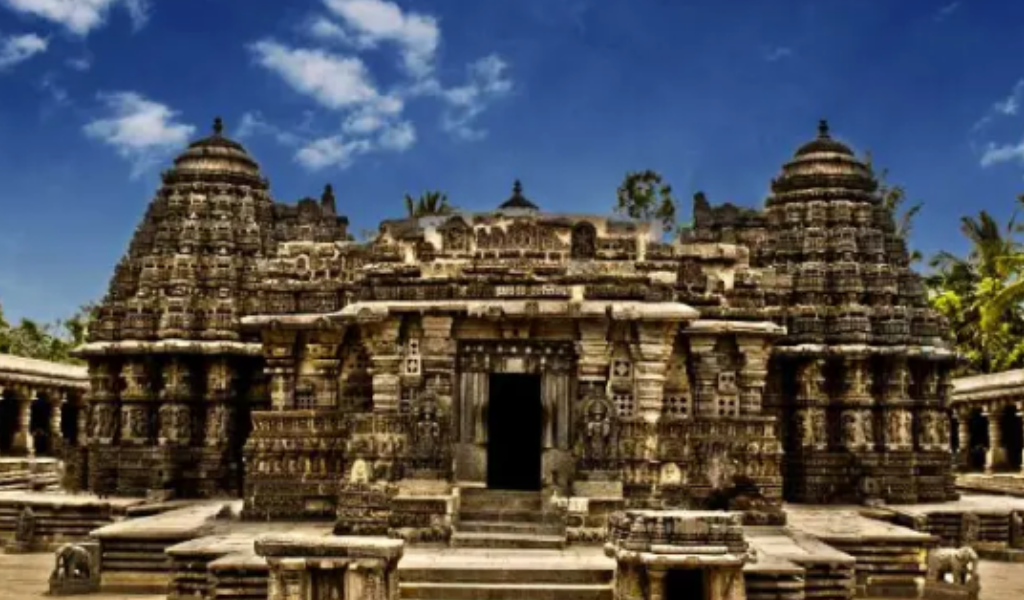 Hoysala architecture